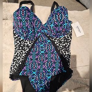 Plus size NWT bathing suit